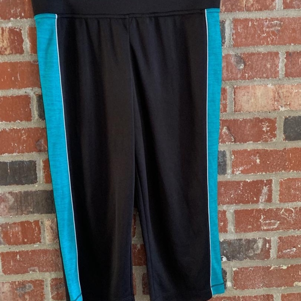 Made for Life Black and Blue Leggings with Sporty Design